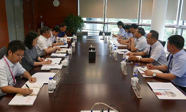 杨照乾带队考察中国大连高级经理学院